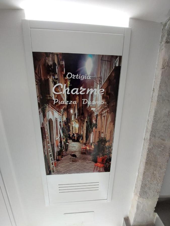 شقة Ortigia Charme Piazza Duomo سيراكوزا المظهر الخارجي الصورة